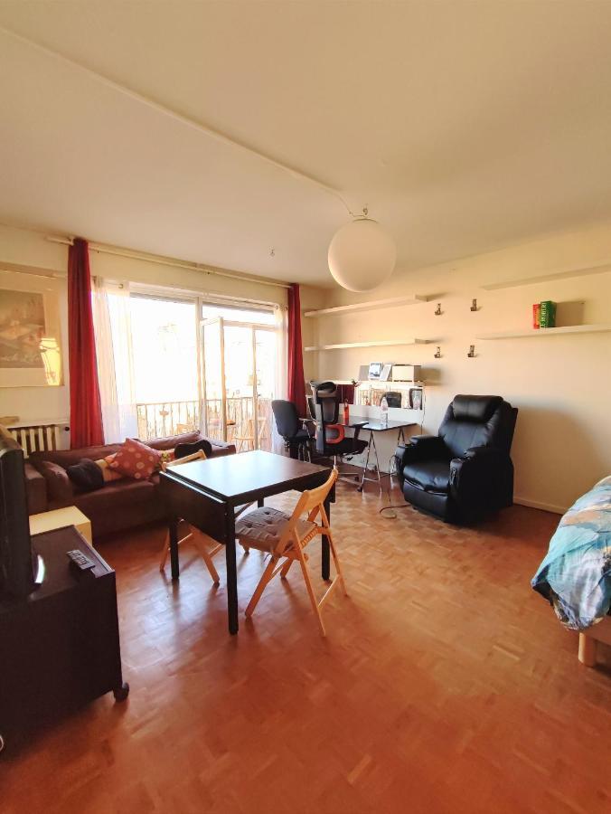Studio Cosy Et Spacieux Avec Emplacement Ideal パリ エクステリア 写真